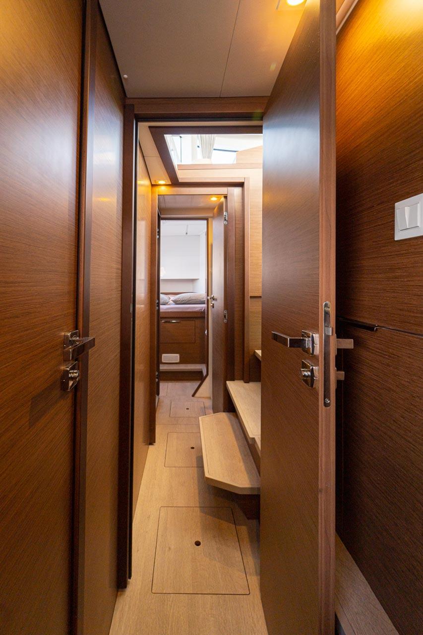 Lagoon 40 - 4 + 2 cab, picture 20