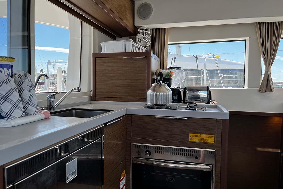 Lagoon 40 - 4 + 2 cab, picture 17