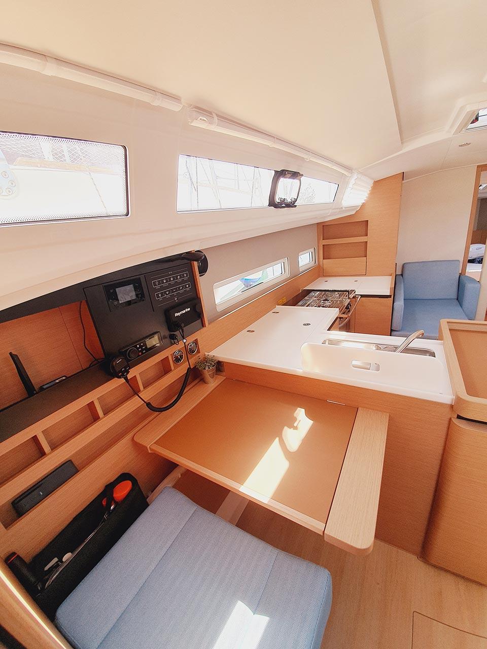 Sun Odyssey 410 - 3 cab., picture 8