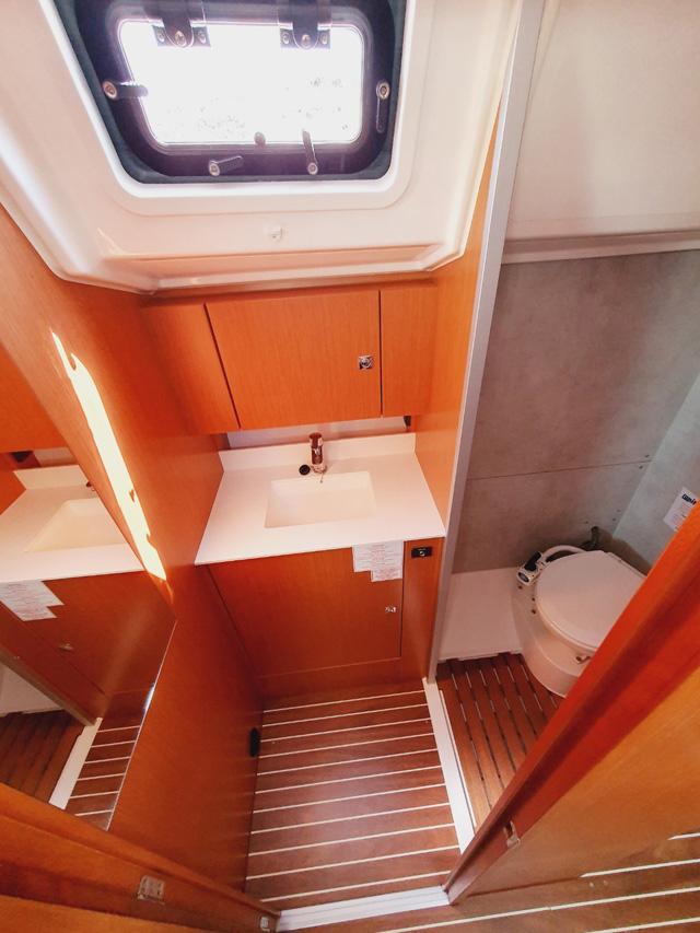 Bavaria C42, picture 14