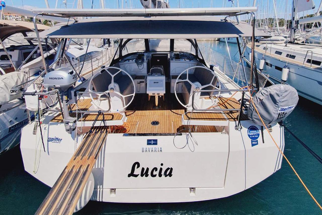 Bavaria C42, picture 1