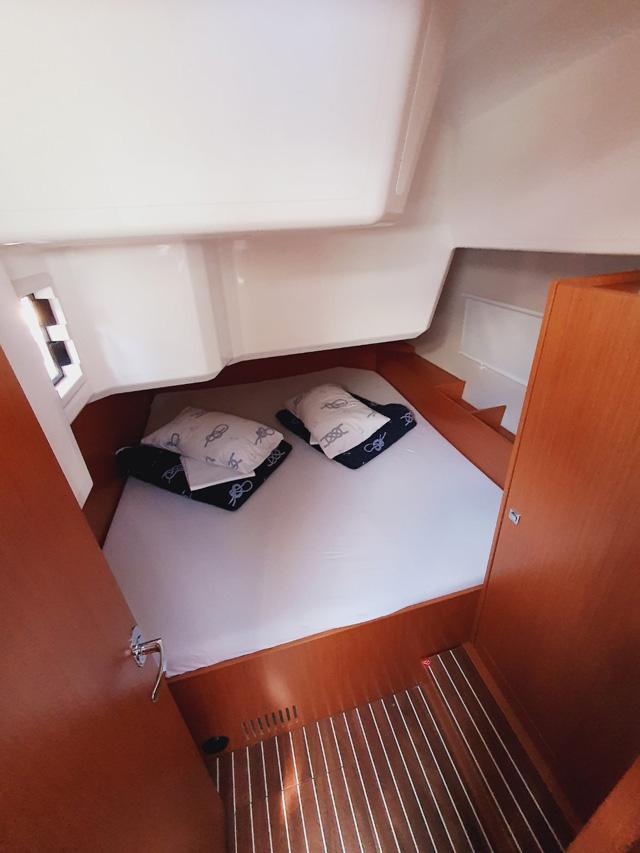 Bavaria C42, picture 13