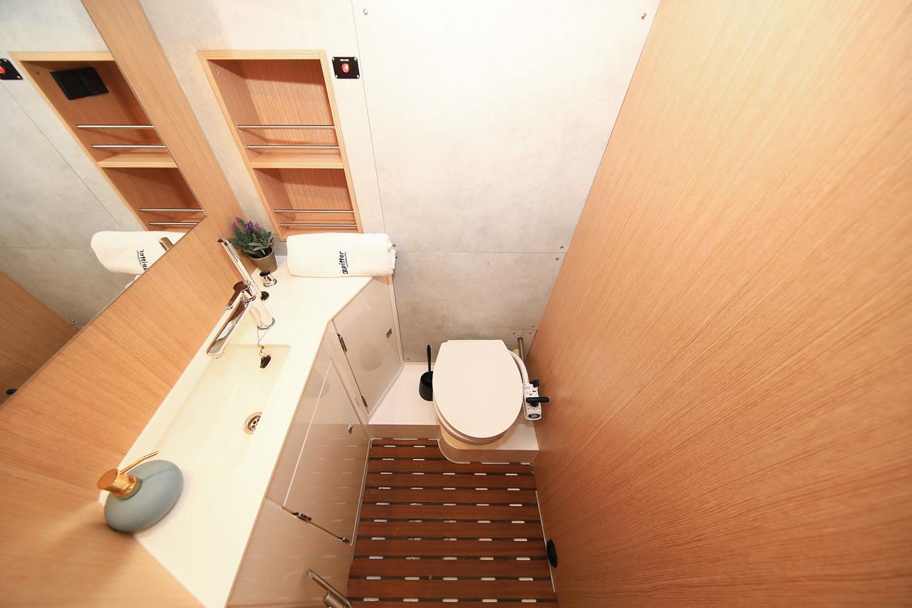 Bavaria C42 Style, picture 29