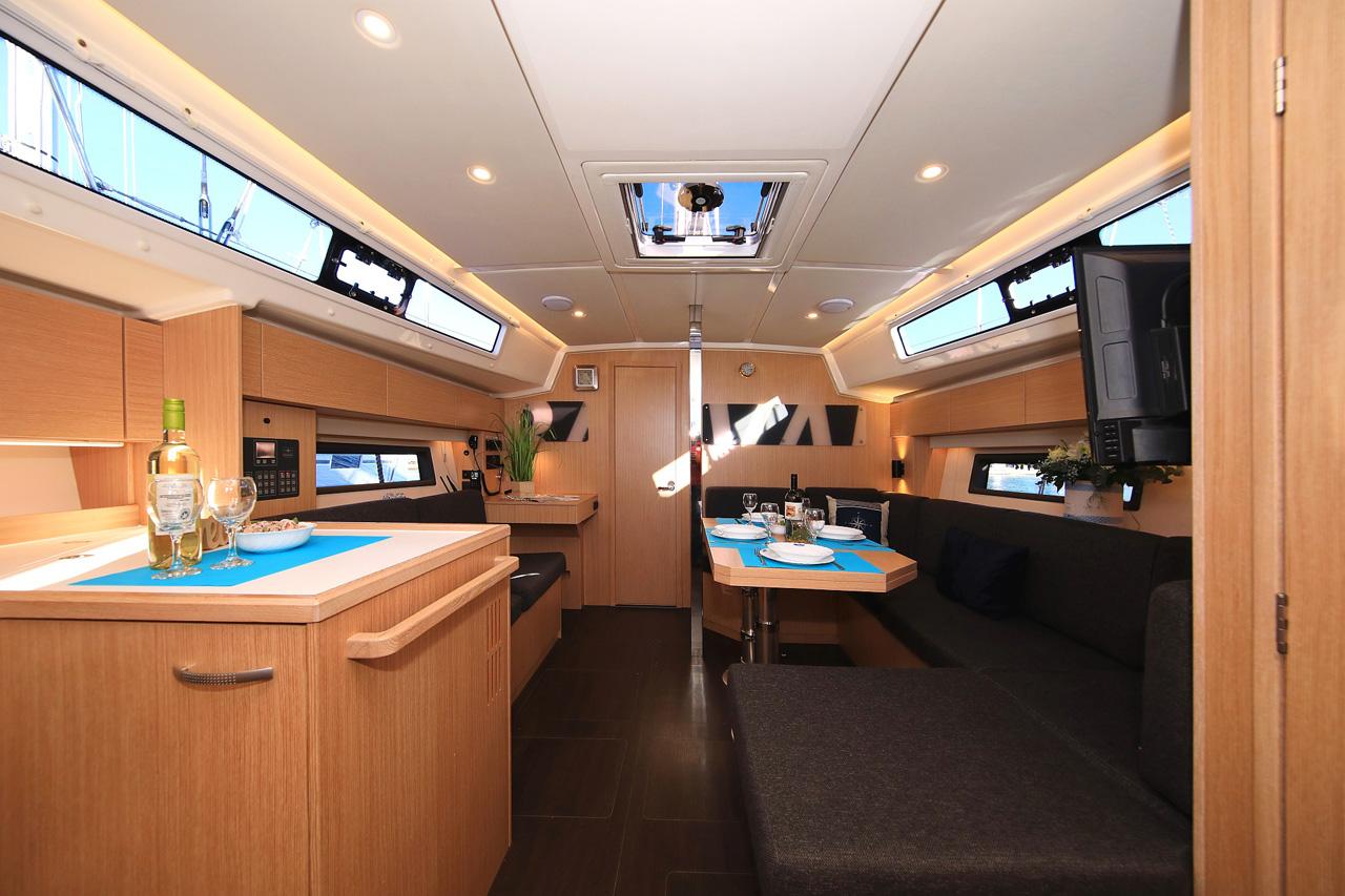 Bavaria C42 Style, picture 11