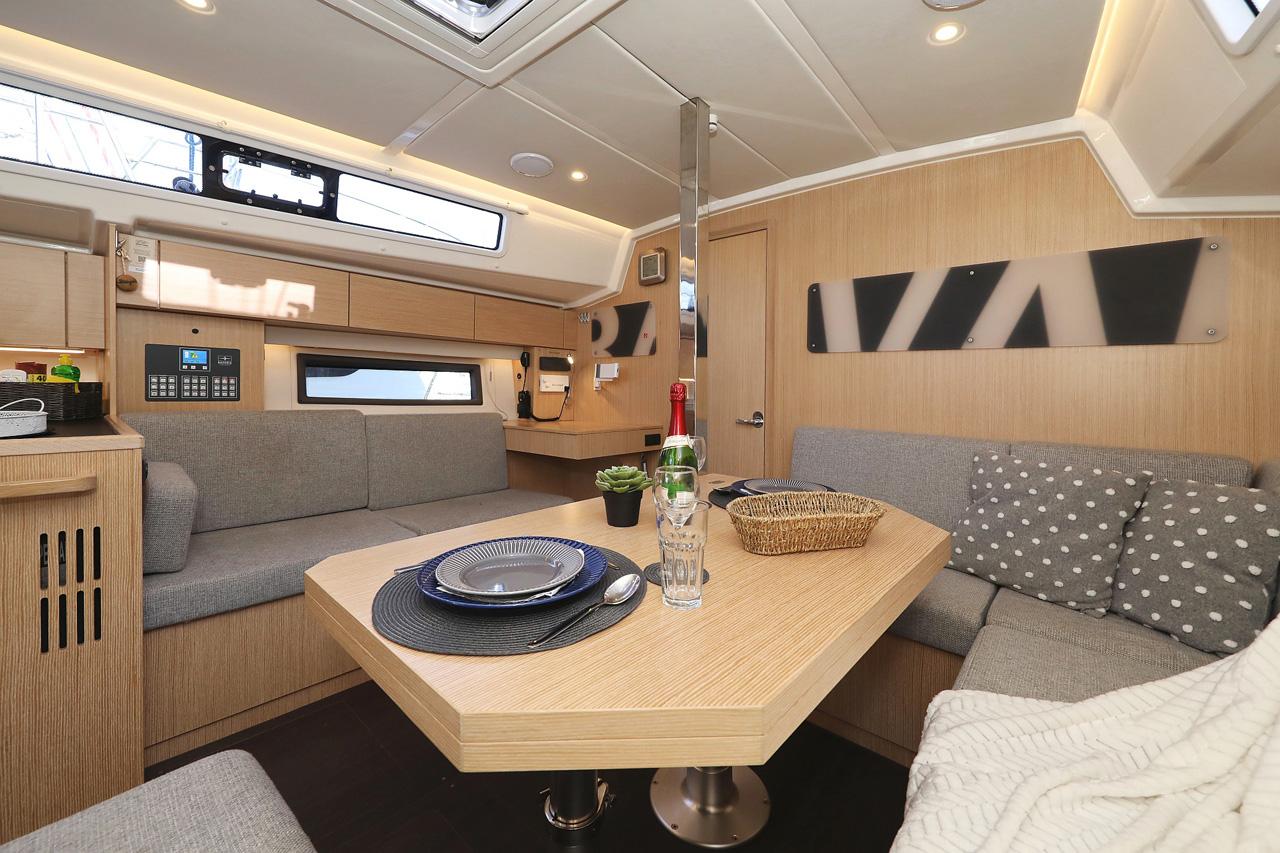 Bavaria C42 Style, picture 14