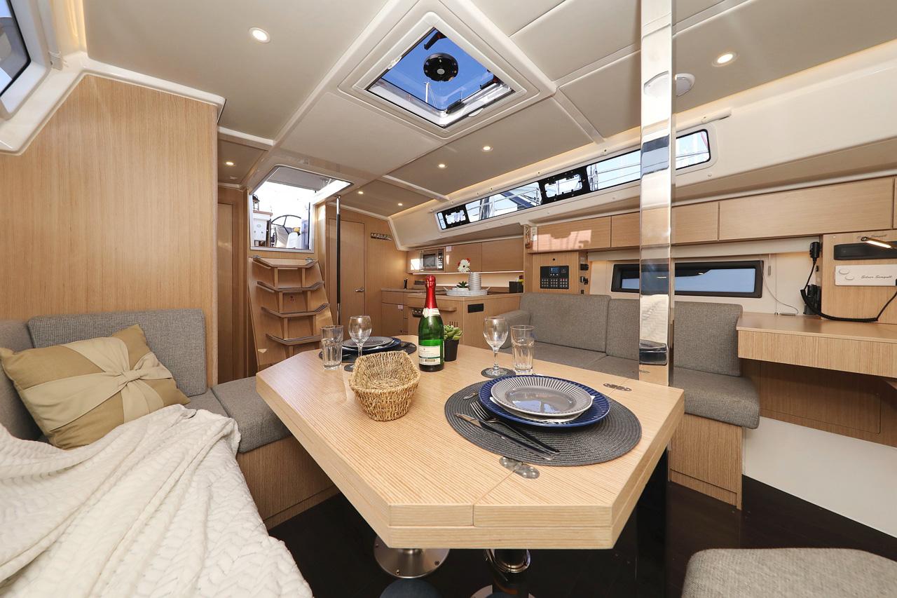 Bavaria C42 Style, picture 18