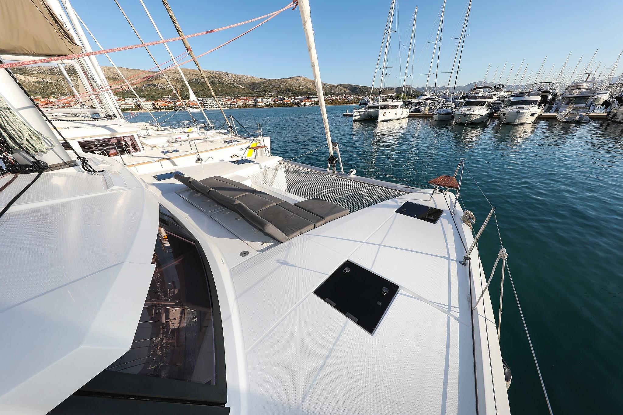Fountaine Pajot Astrea 42 Quatuor, picture 11