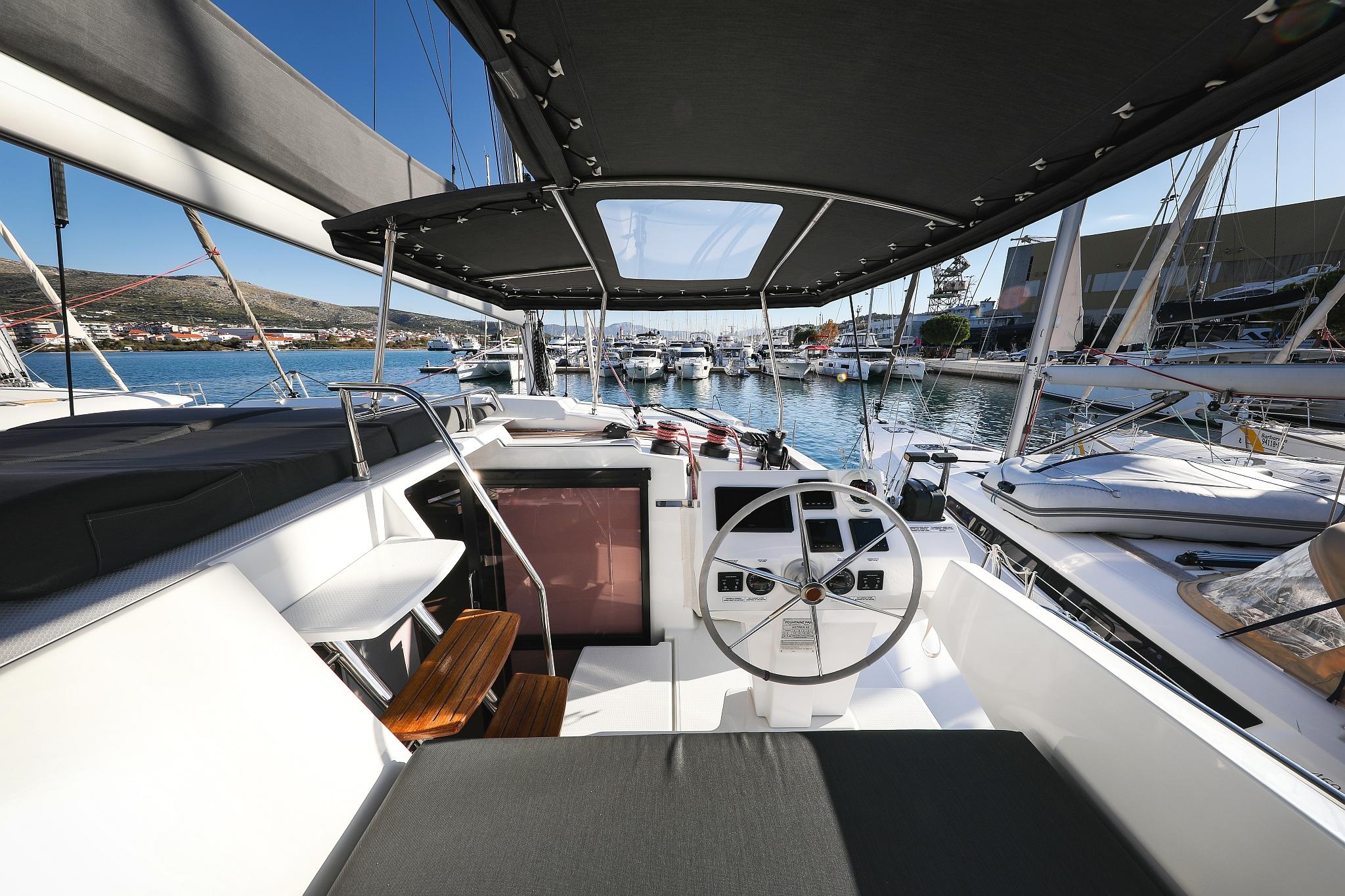 Fountaine Pajot Astrea 42 Quatuor, picture 9