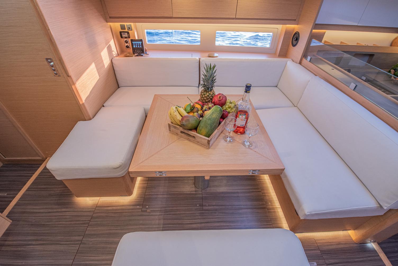 Dufour 530 - 5 + 1 cab., picture 6