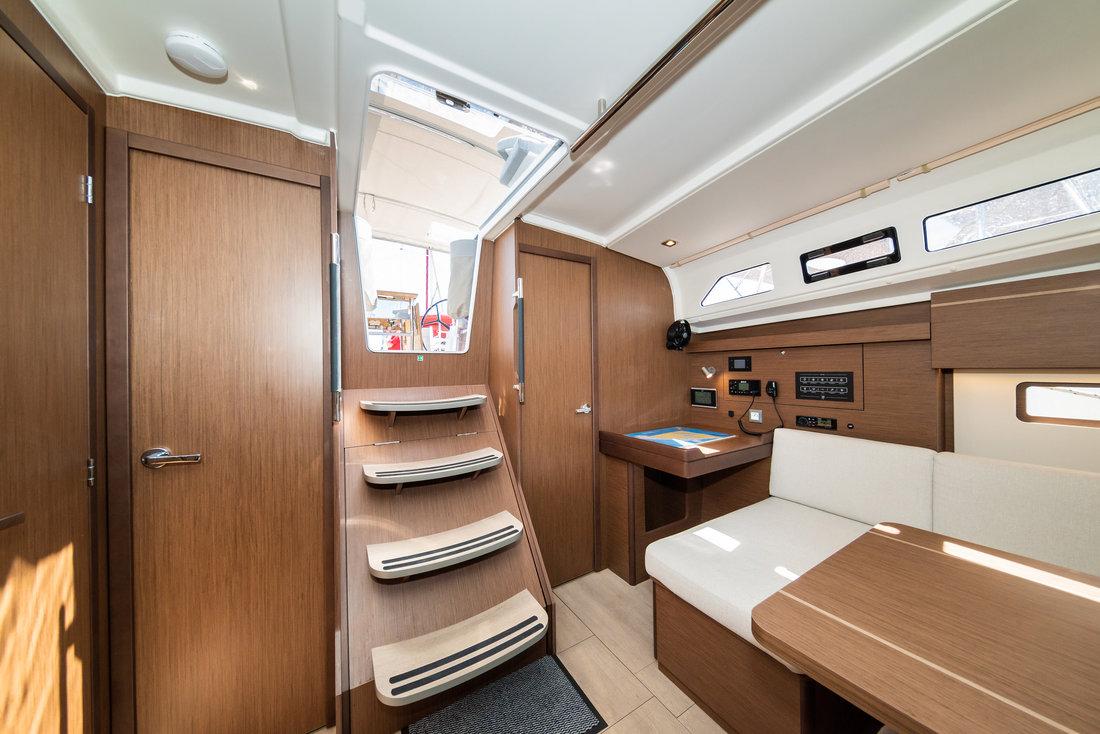 Oceanis 40.1, picture 21