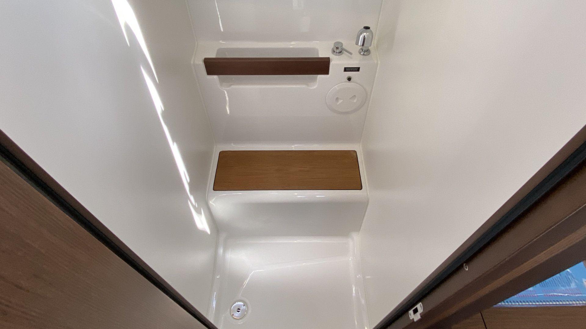 Oceanis 38.1, picture 15