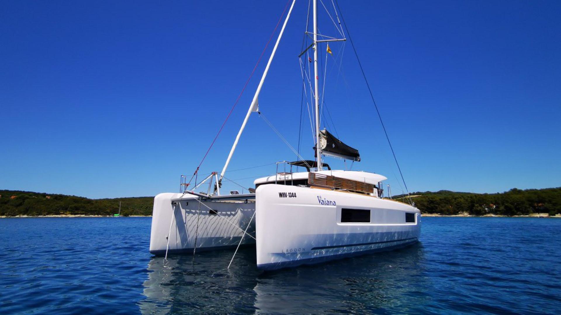Lagoon 40 - 4 + 2 cab - Vaiana, picture 12
