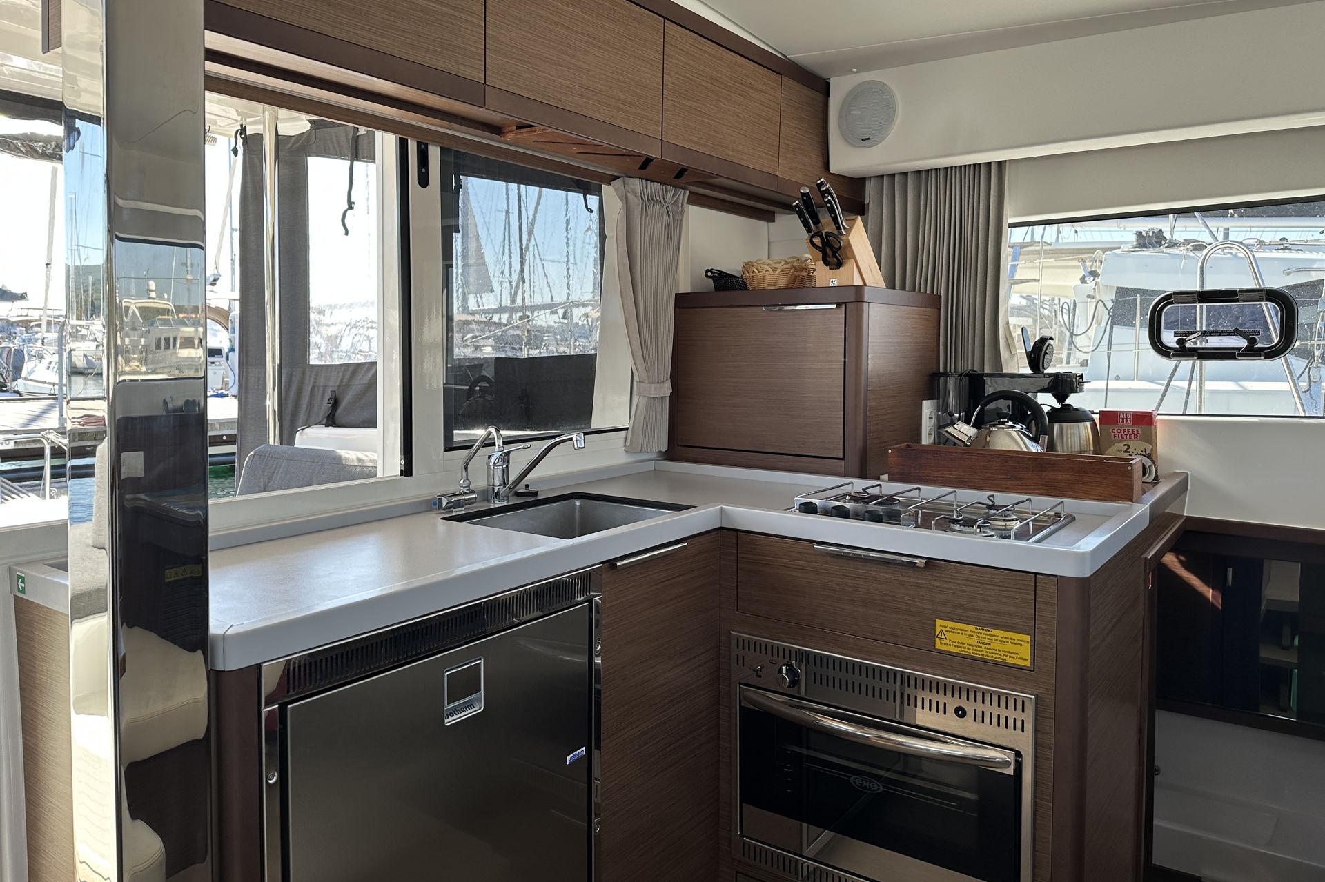 Lagoon 40 - 4 + 2 cab - Vaiana, picture 21