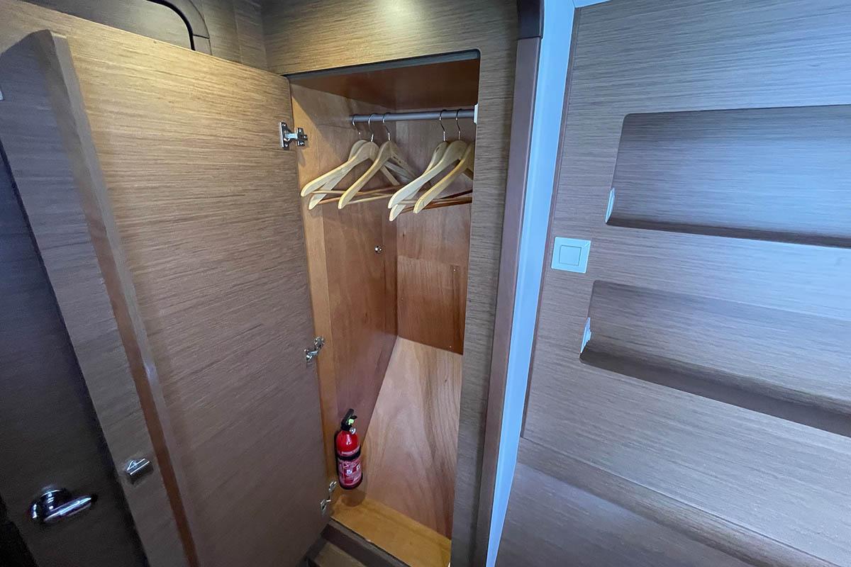 Lagoon 42 - 4 + 2 cab., picture 28