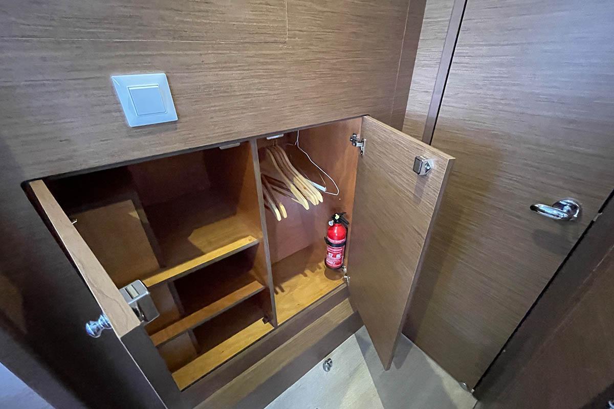 Lagoon 42 - 4 + 2 cab., picture 29