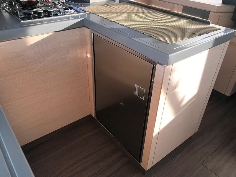 Fountaine Pajot Astrea 42 - 4 + 1 cab. - Bonita, picture 10