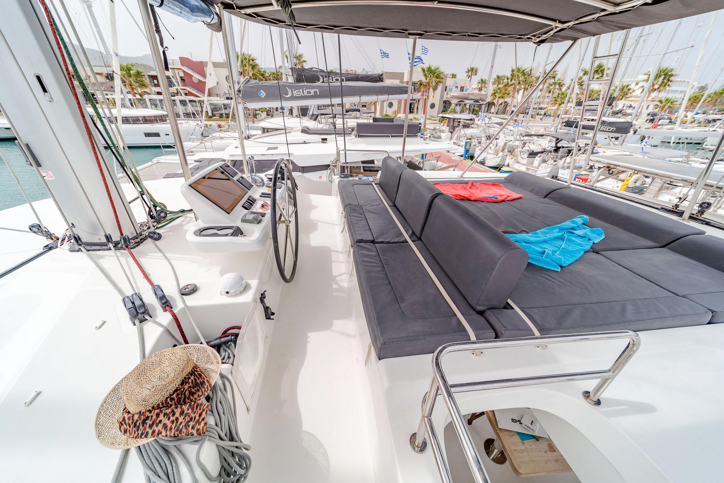 Lagoon 50 - 6 + 2 cab., picture 6