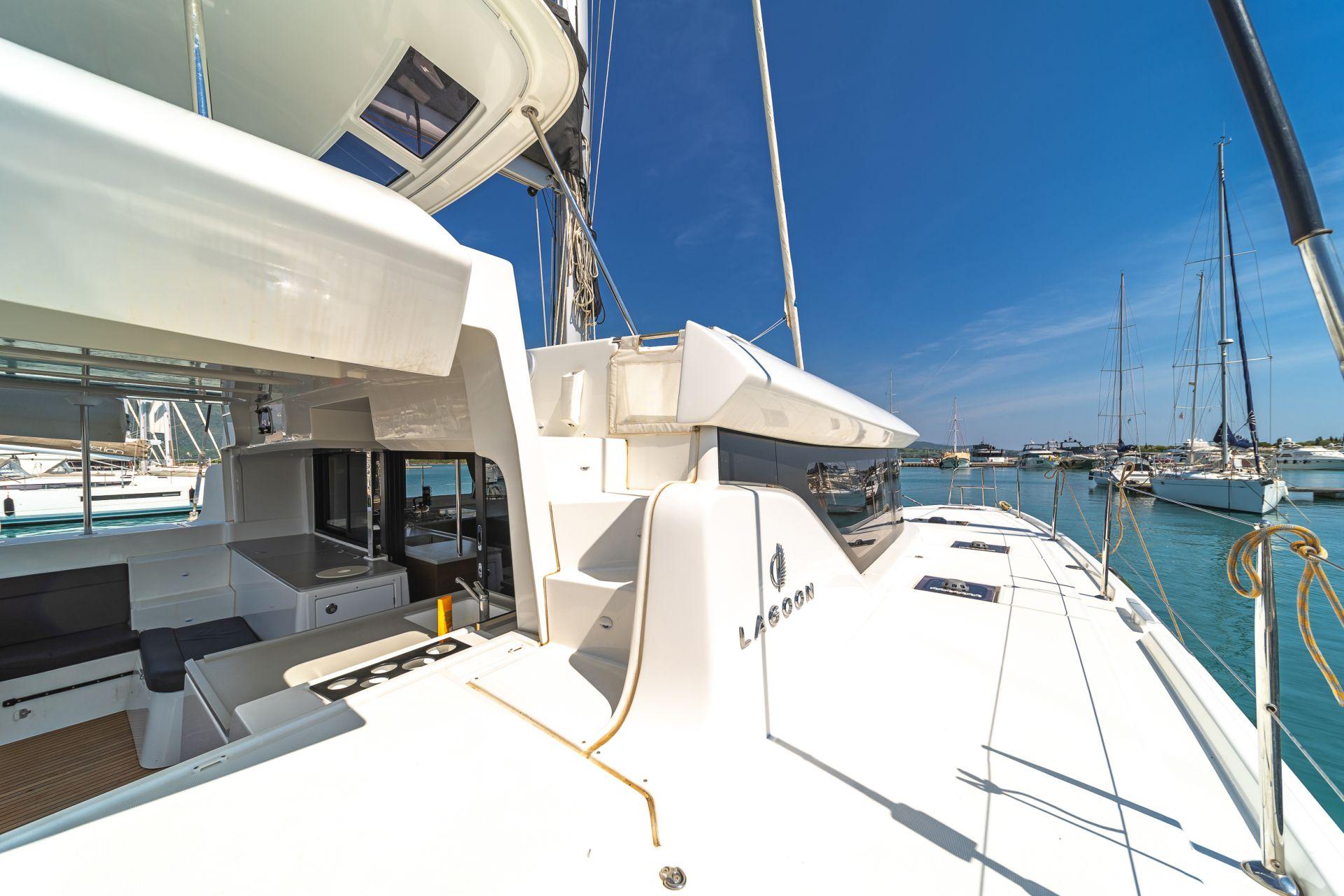 Lagoon 46 - 4 + 2 cab., picture 11