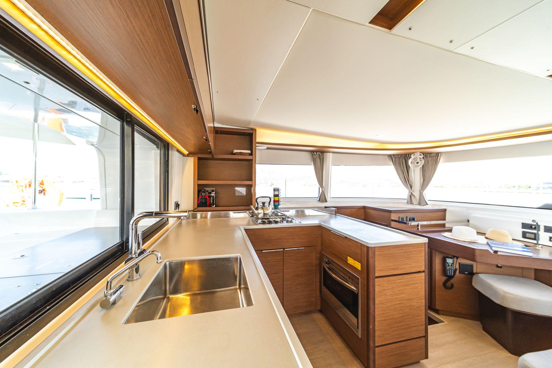 Lagoon 46 - 4 + 2 cab., picture 16