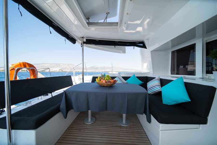 Lagoon 450 F - 4 + 2 cab., picture 3