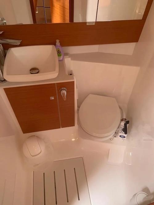 Dufour 430 GL, picture 16