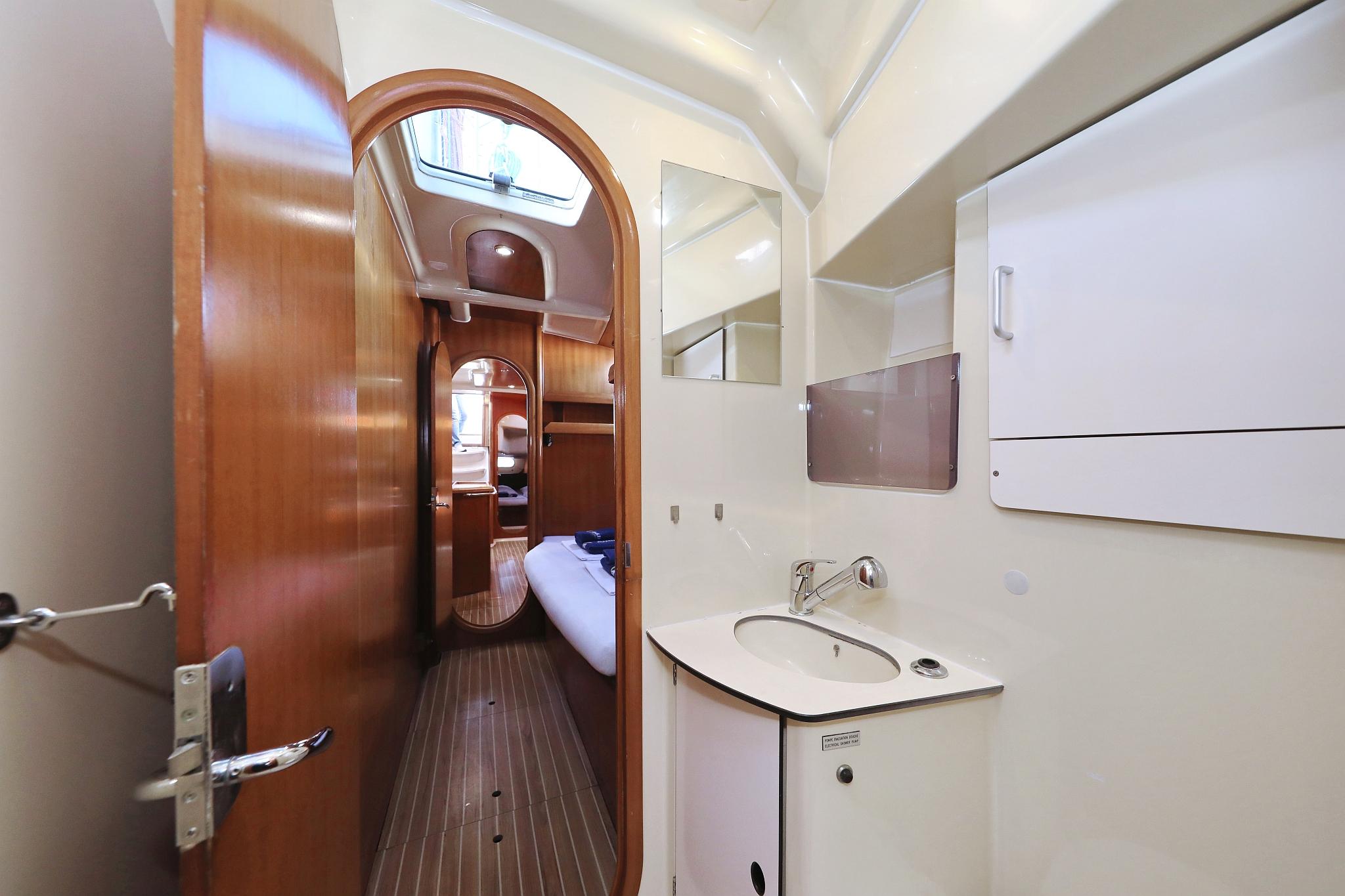 Gib Sea 51, picture 40