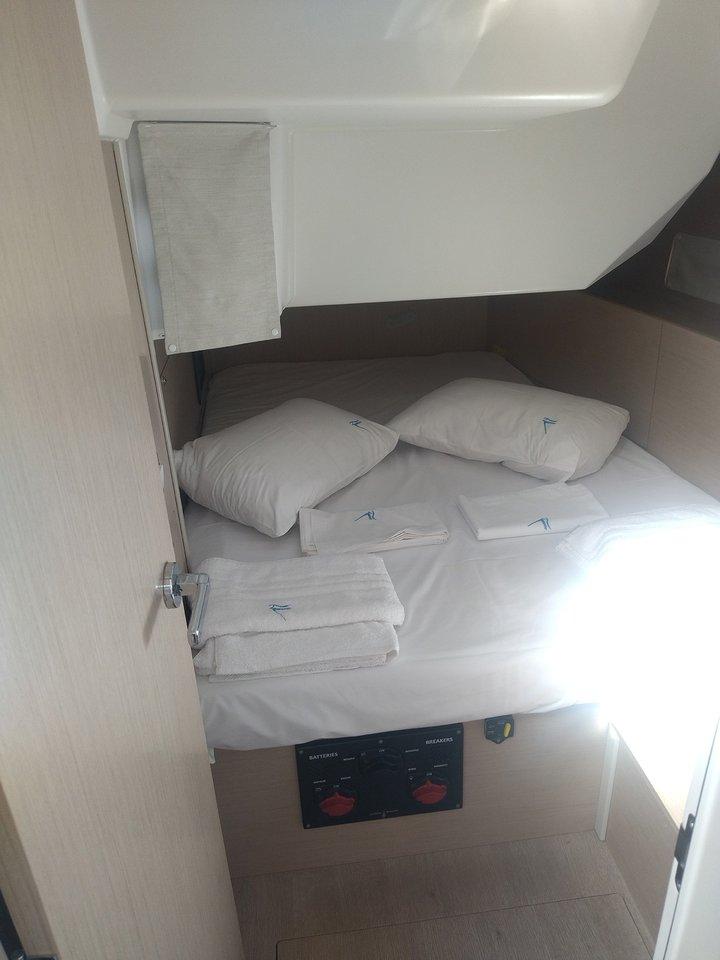 Oceanis 40.1, picture 6