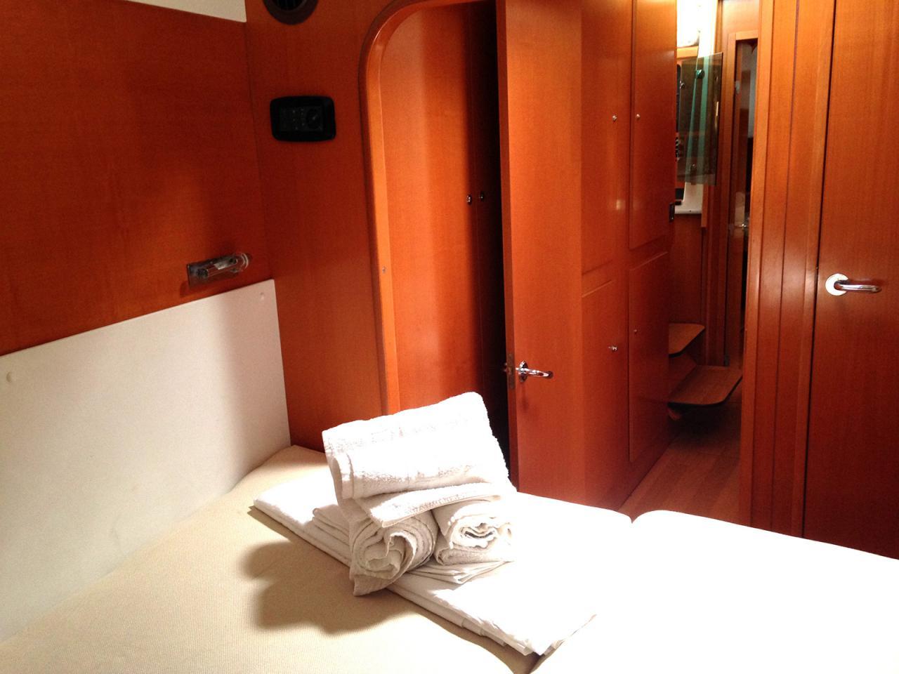 Lagoon 440 - 6 cab., picture 12