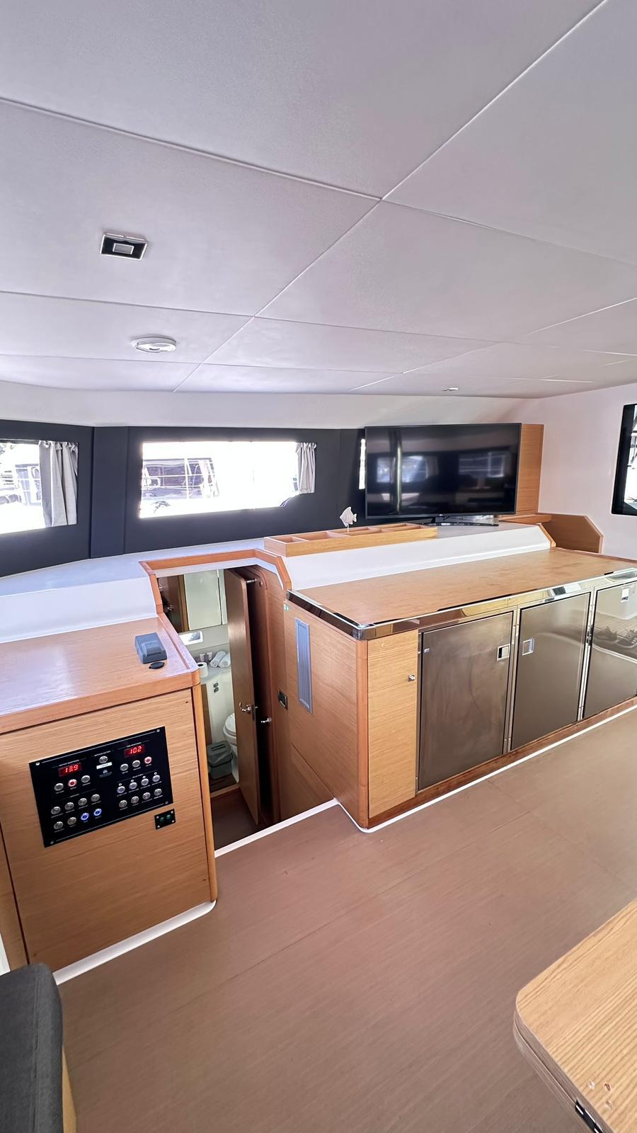 Dufour 48 Catamaran - 5 + 1 cab., picture 11