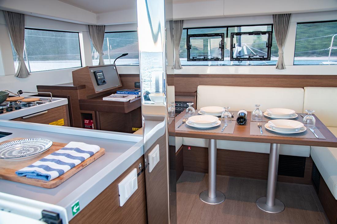 Lagoon 40 - 4 + 1 cab., picture 7