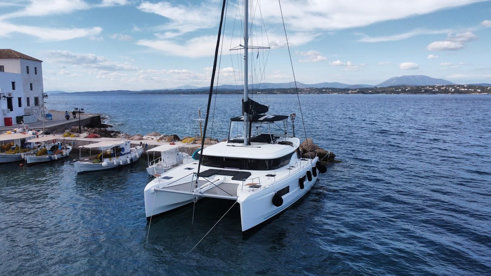 Lagoon 46 - 4 + 2 cab., picture 3