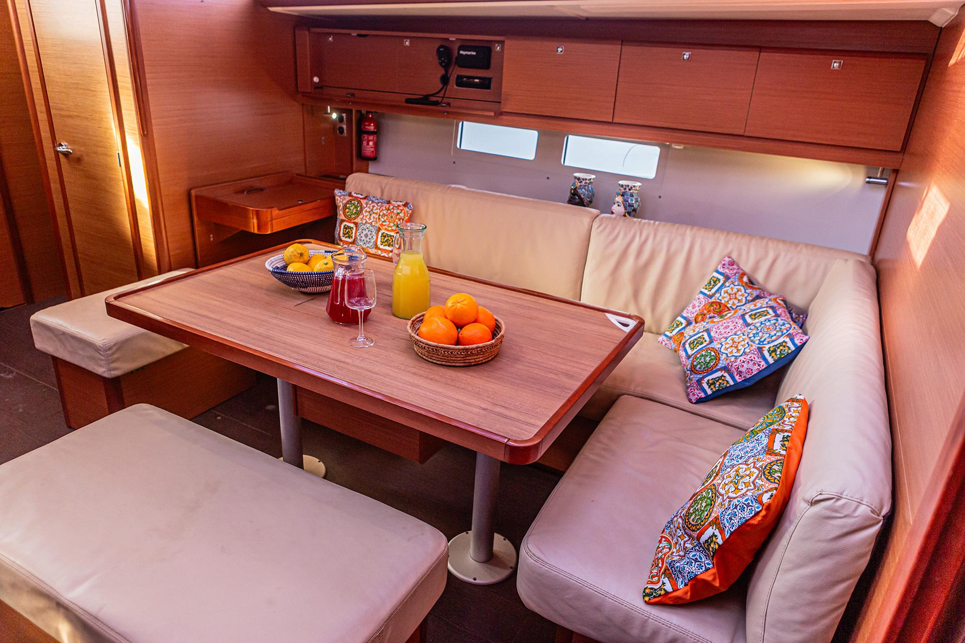 Dufour 460 GL, picture 4