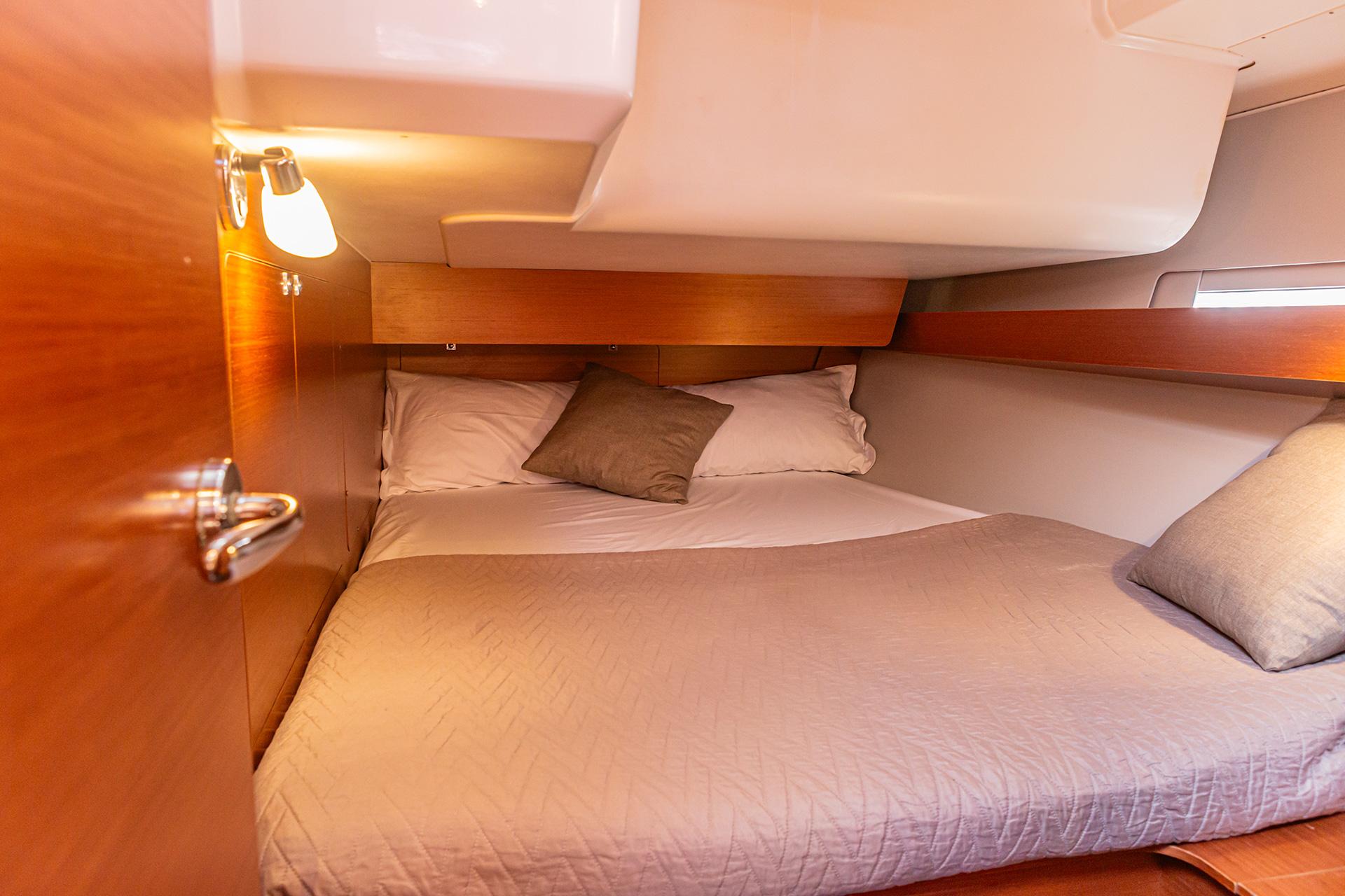 Dufour 460 GL, picture 6