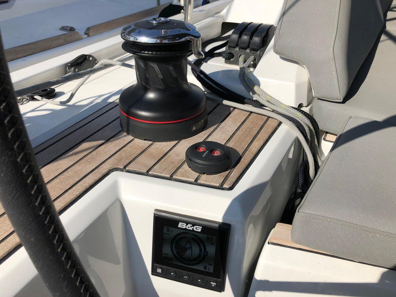 Oceanis 51.1 - 5 + 1 cab., picture 8