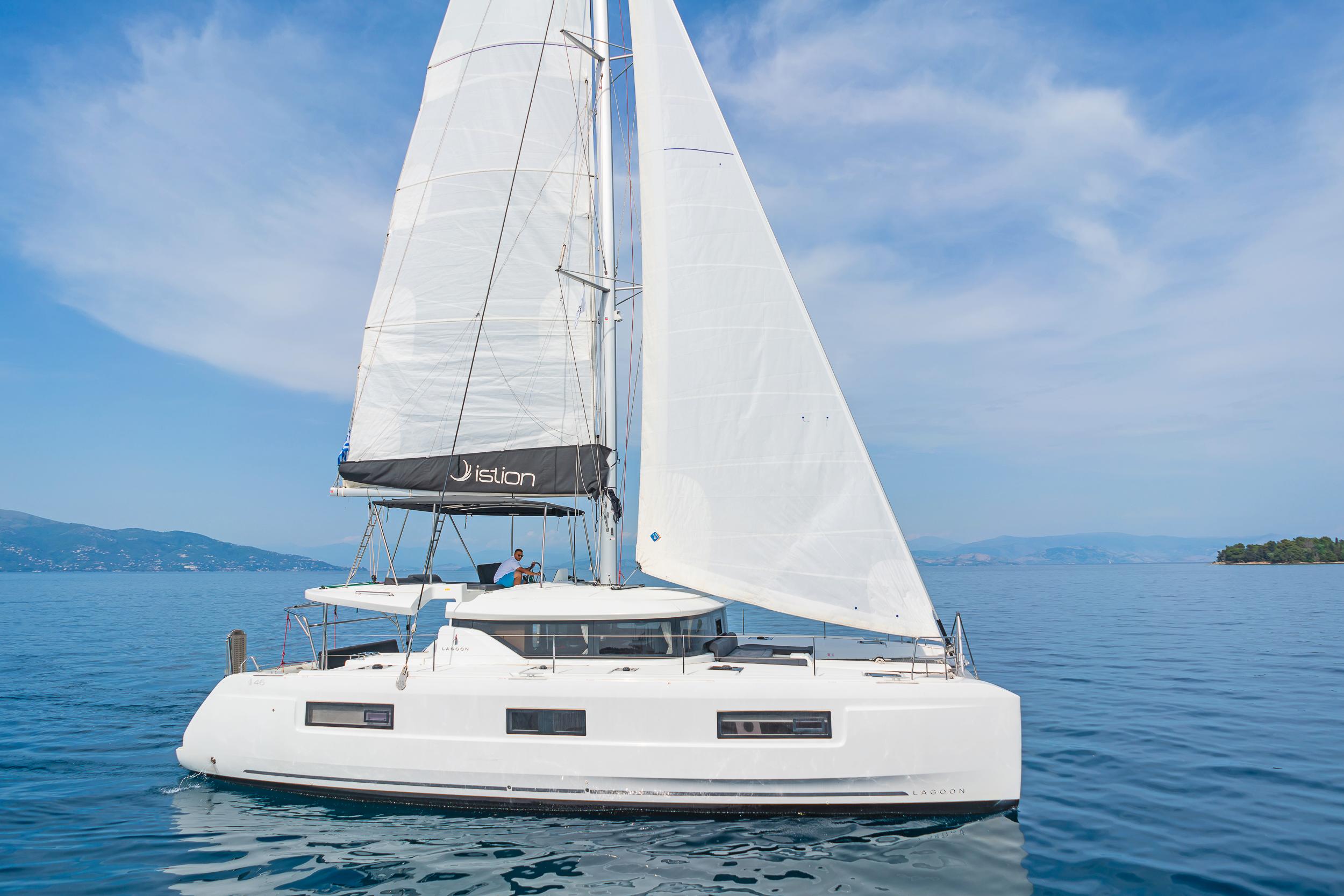 Lagoon 46 - 4 + 2 cab., picture 3