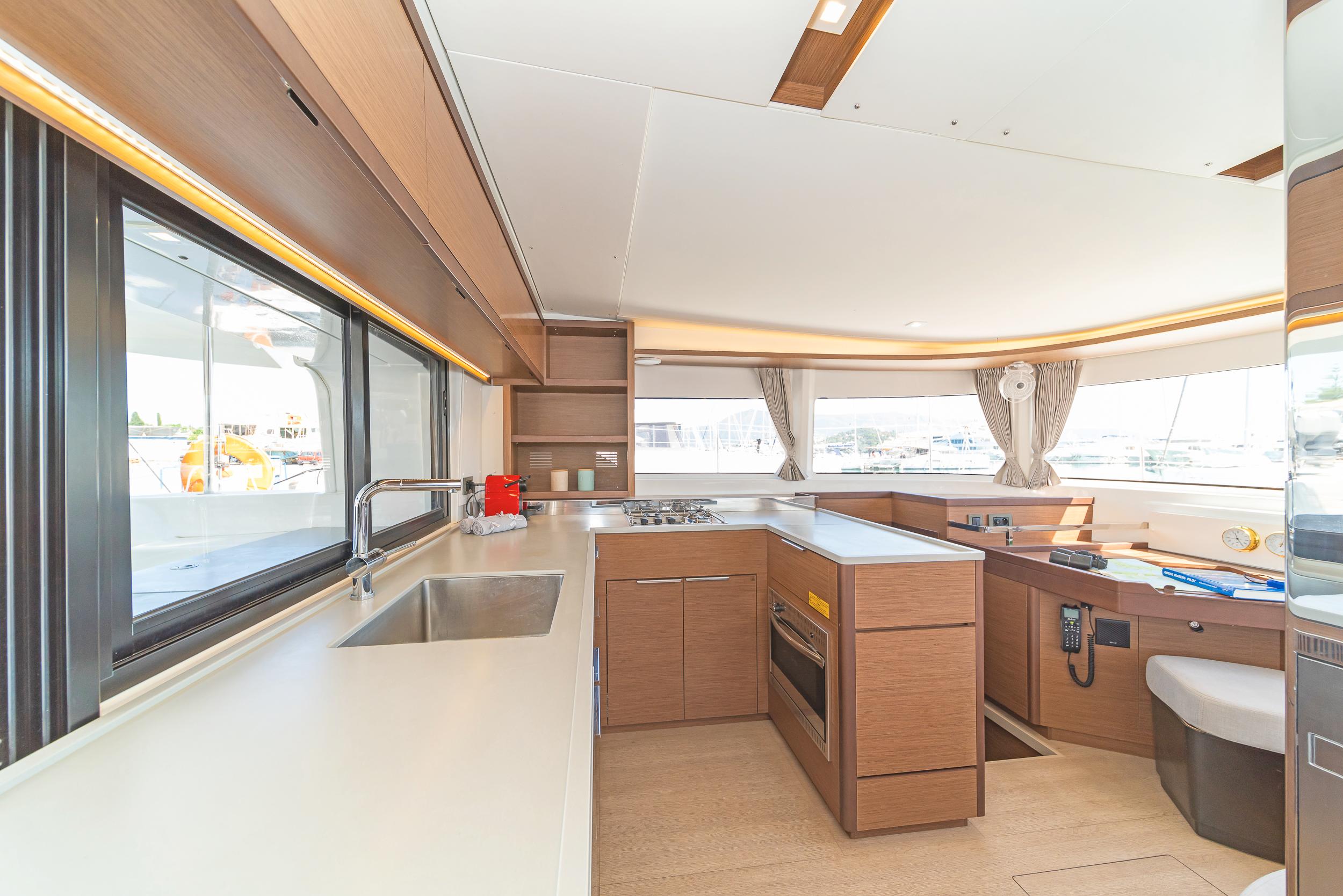 Lagoon 46 - 4 + 2 cab., picture 13