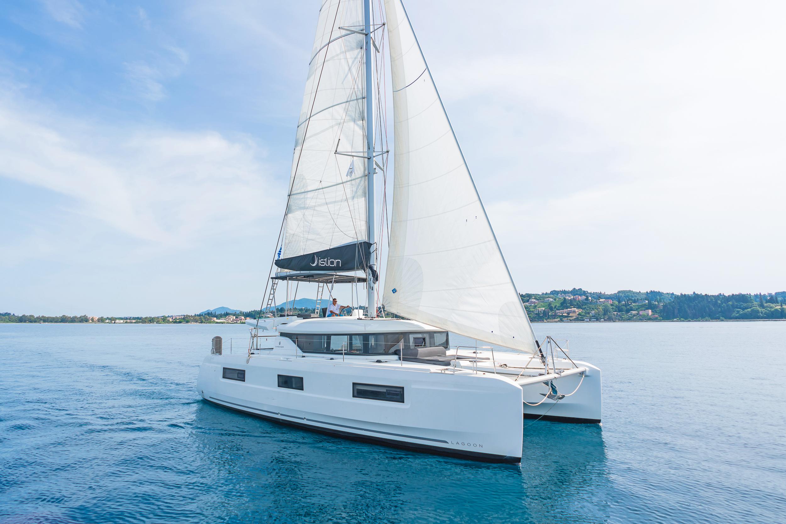 Lagoon 46 - 4 + 2 cab., picture 8