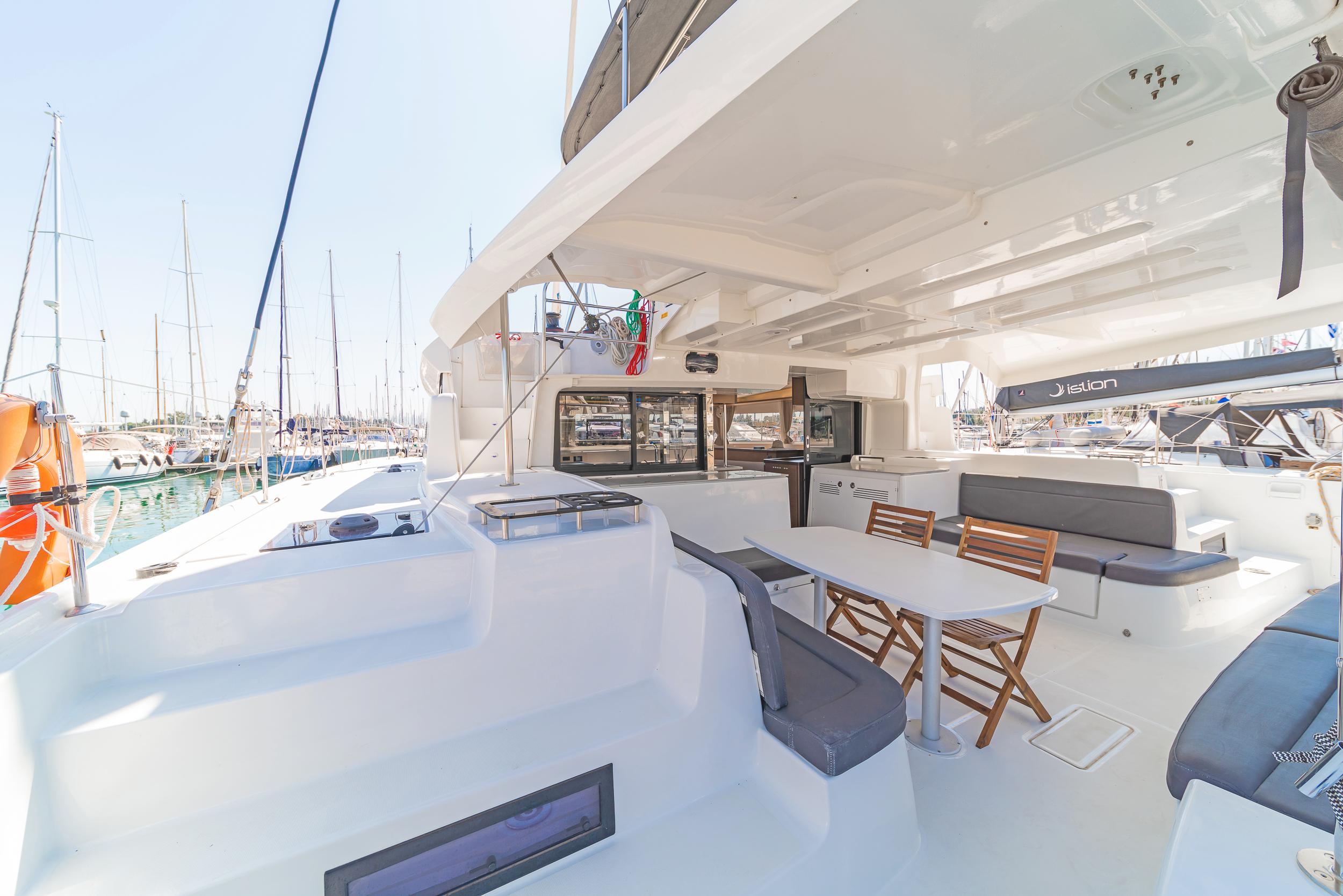 Lagoon 46 - 4 + 2 cab., picture 9