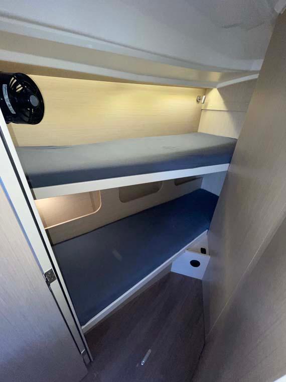 Oceanis 40.1, picture 15