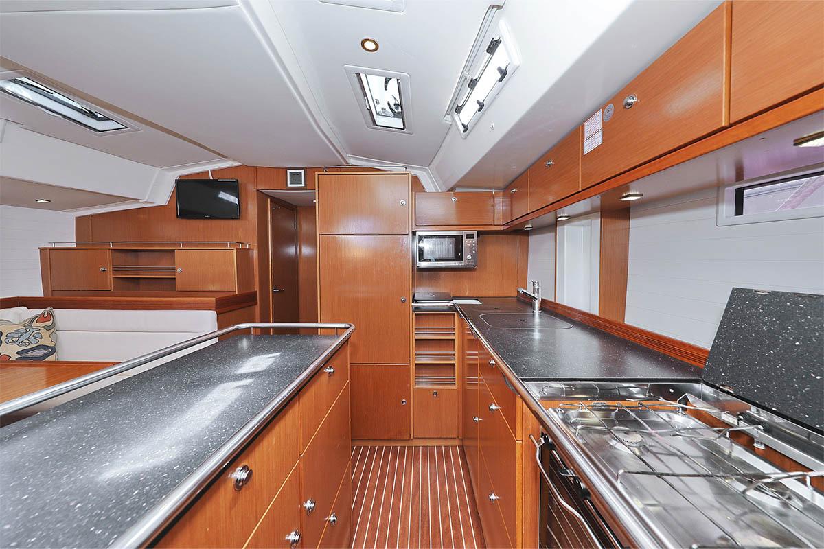 Bavaria 55 Cruiser, picture 10