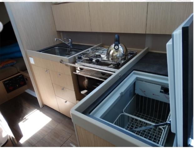 Oceanis 41.1, picture 11