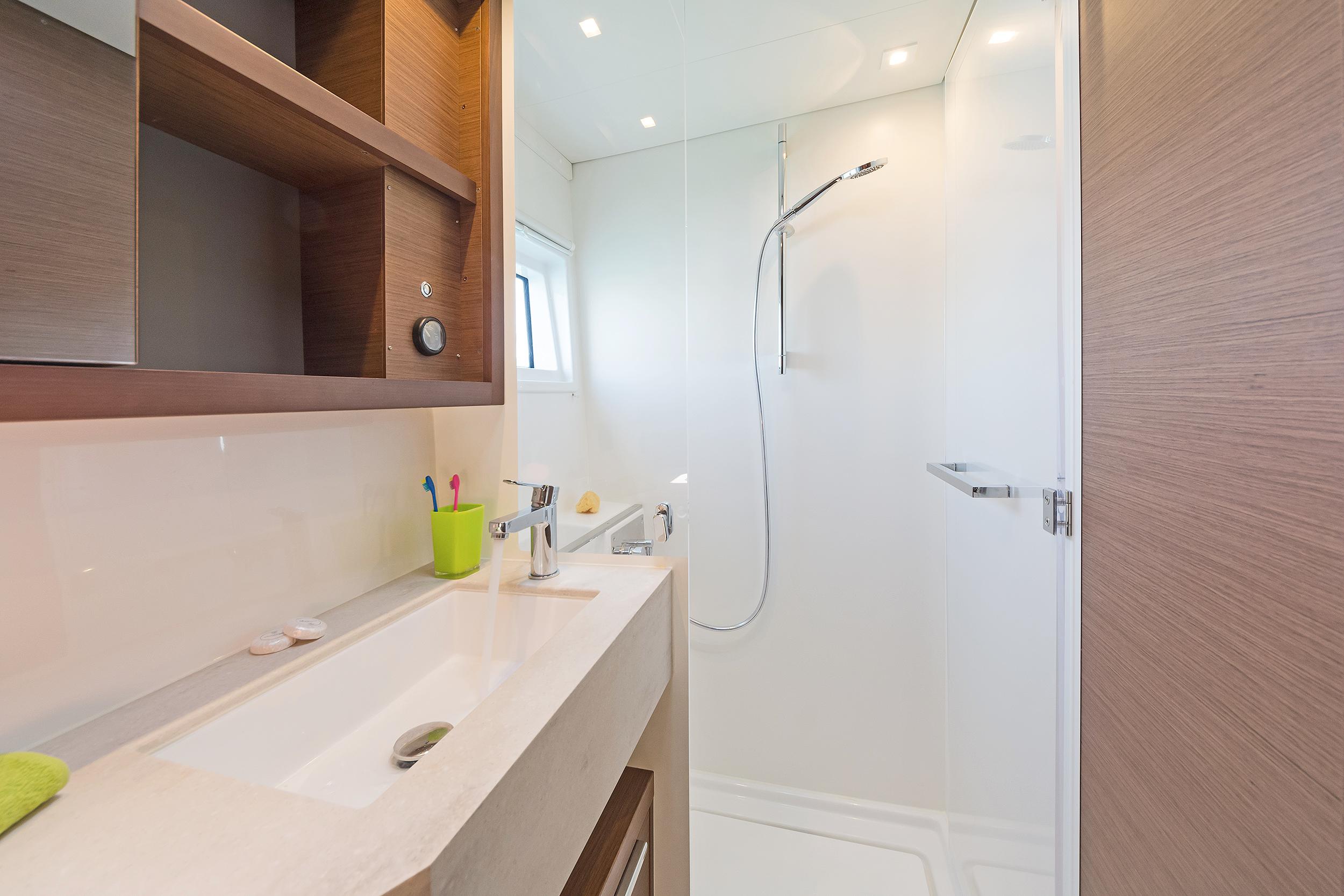 Lagoon 46 - 4 + 2 cab., picture 5