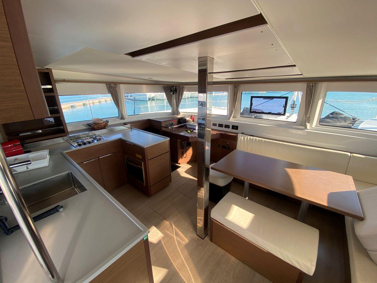 Lagoon 46 - 4 + 2 cab., picture 6