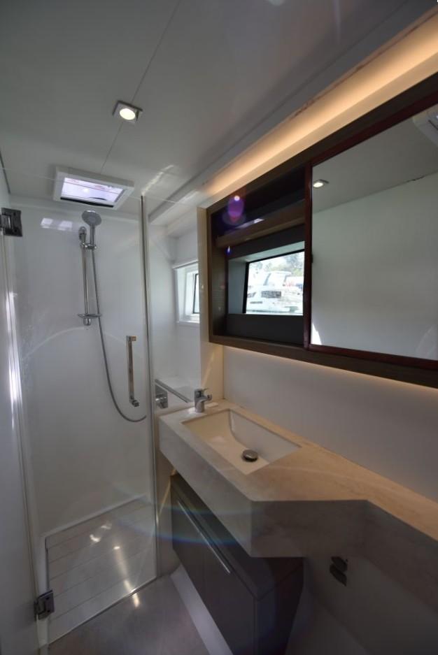 Leopard 46 - 4 cab., picture 11