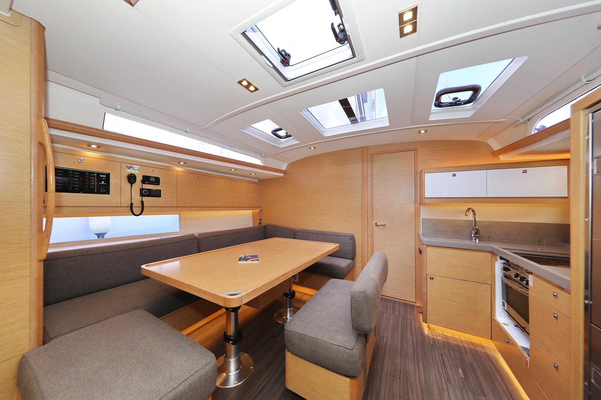 Dufour 470 - 5 cab., picture 14