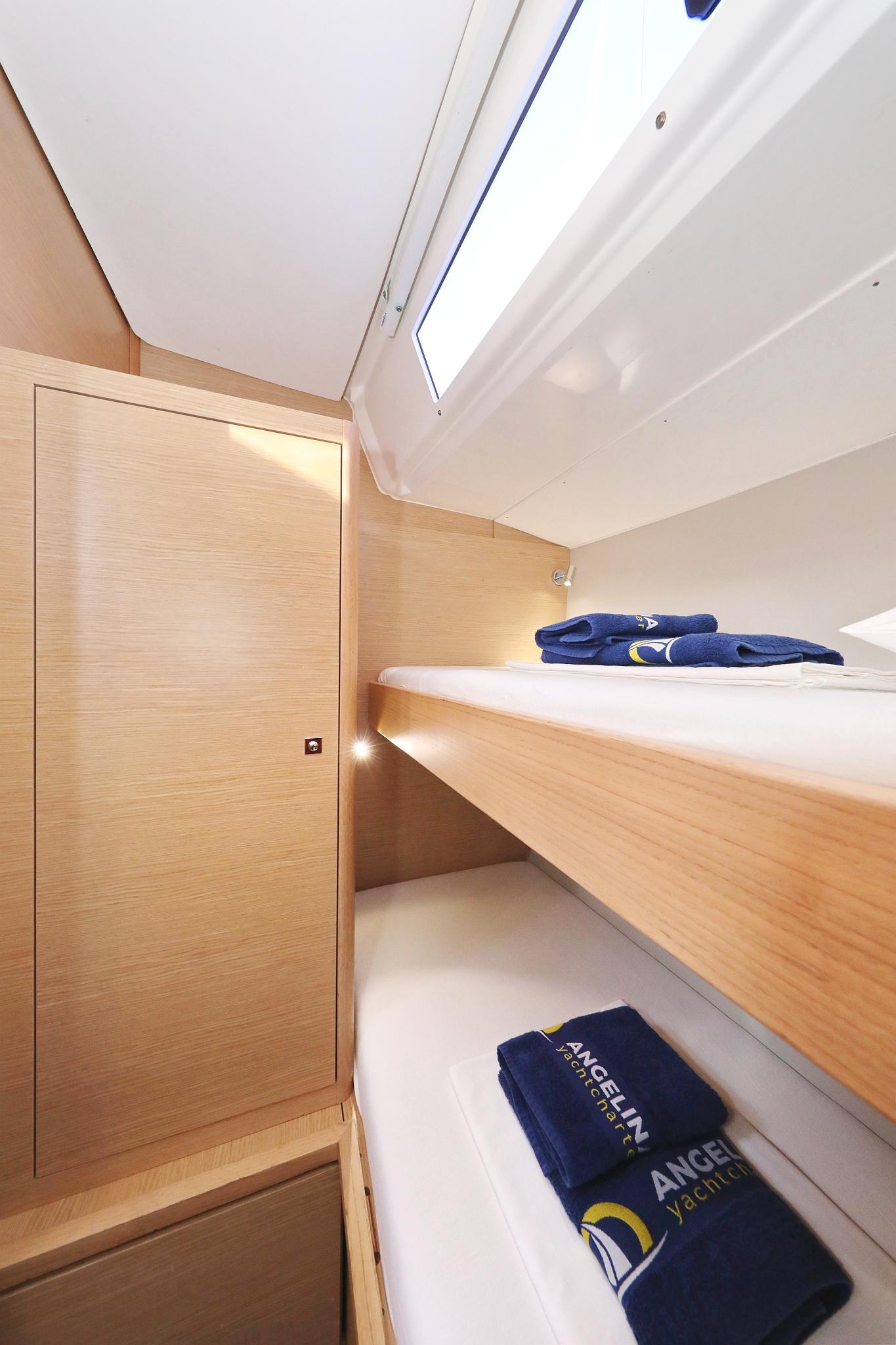 Dufour 470 - 5 cab., picture 29