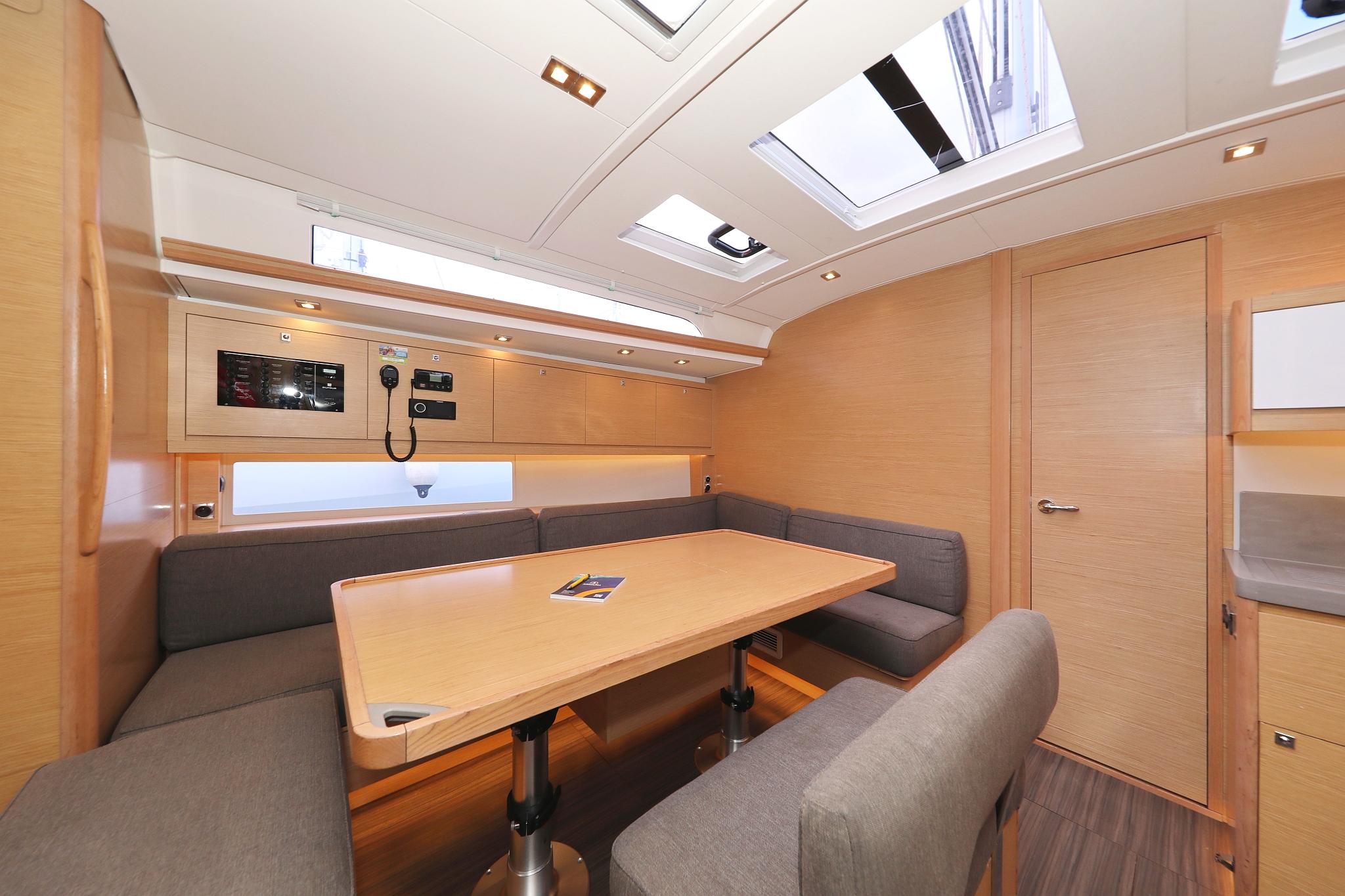 Dufour 470 - 5 cab., picture 15
