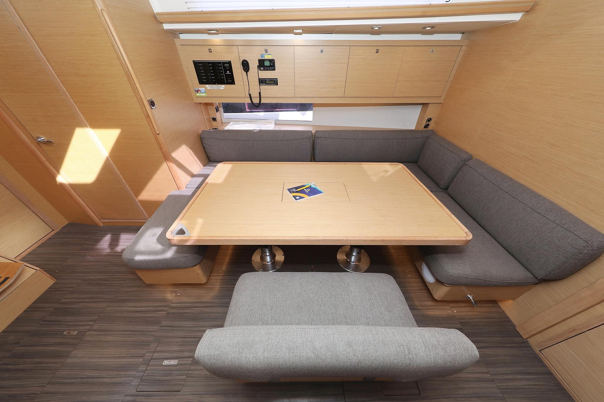 Dufour 470 - 5 cab., picture 20