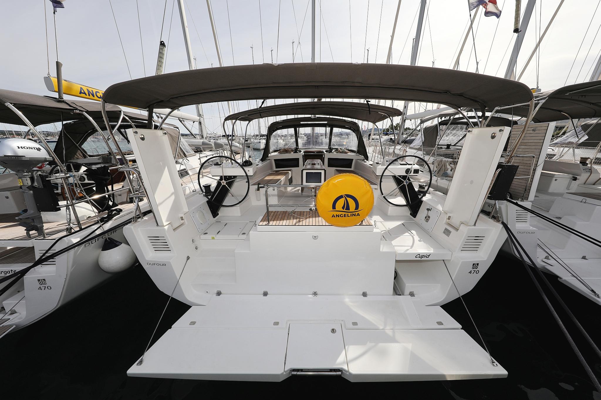 Dufour 470 - 5 cab., picture 3