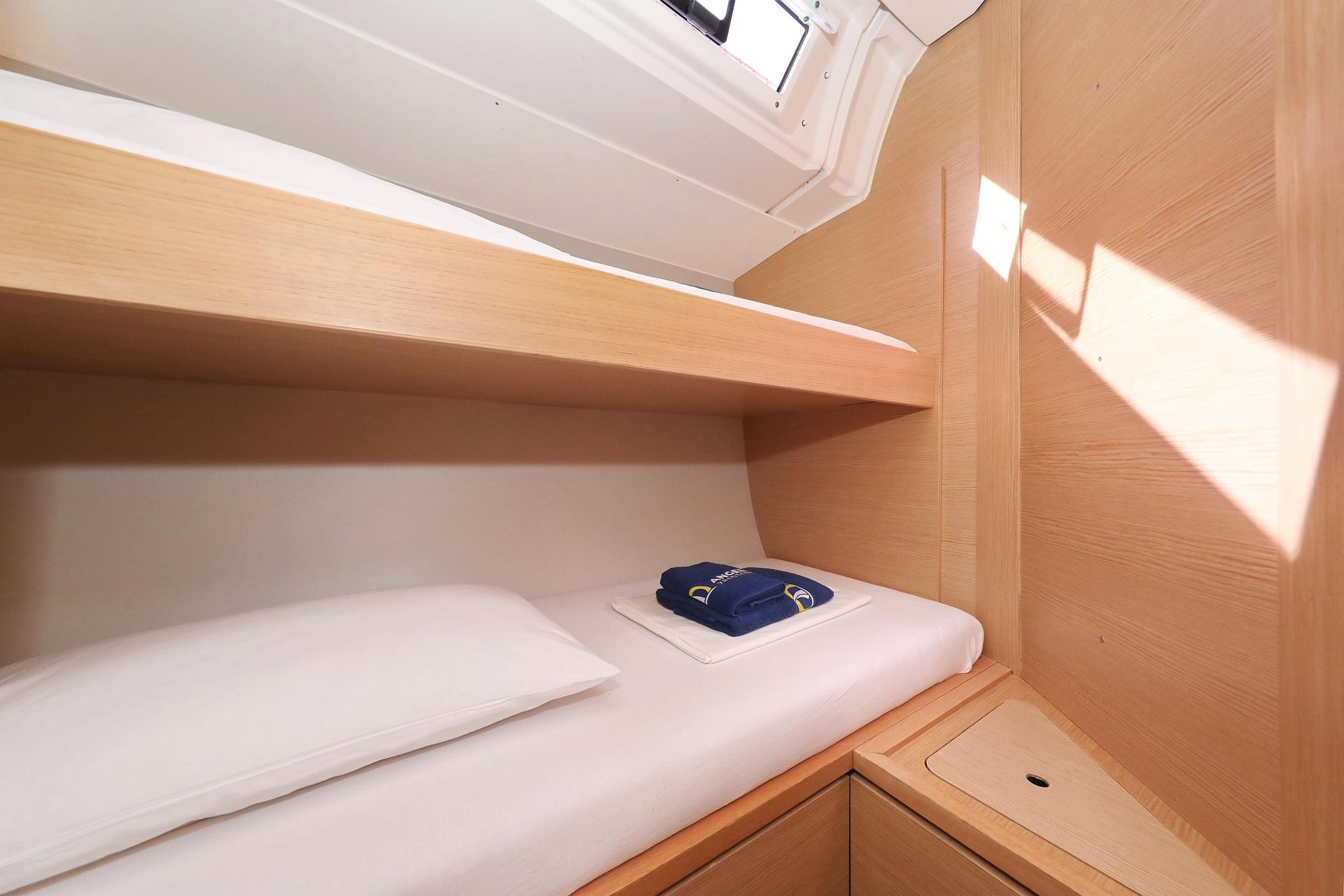 Dufour 470 - 5 cab., picture 28